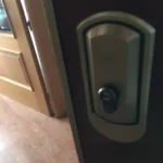 Apertura real de puertas en Carabanchel