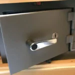 Trabajo real sobre caja fuerte en vallecas