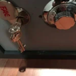 trabajo real sobre caja fuerte FAC en Embajadores